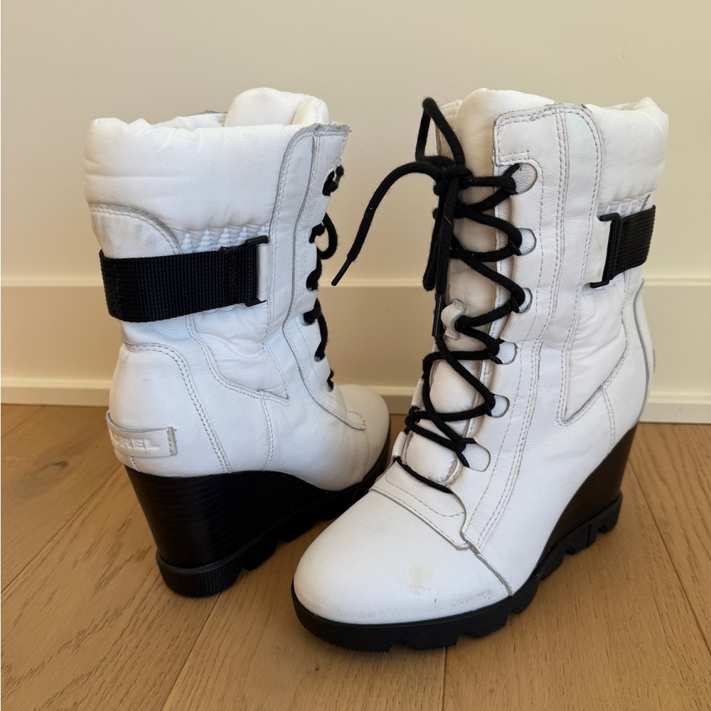 Sorel Joan Uptown Mid Lace White Boots